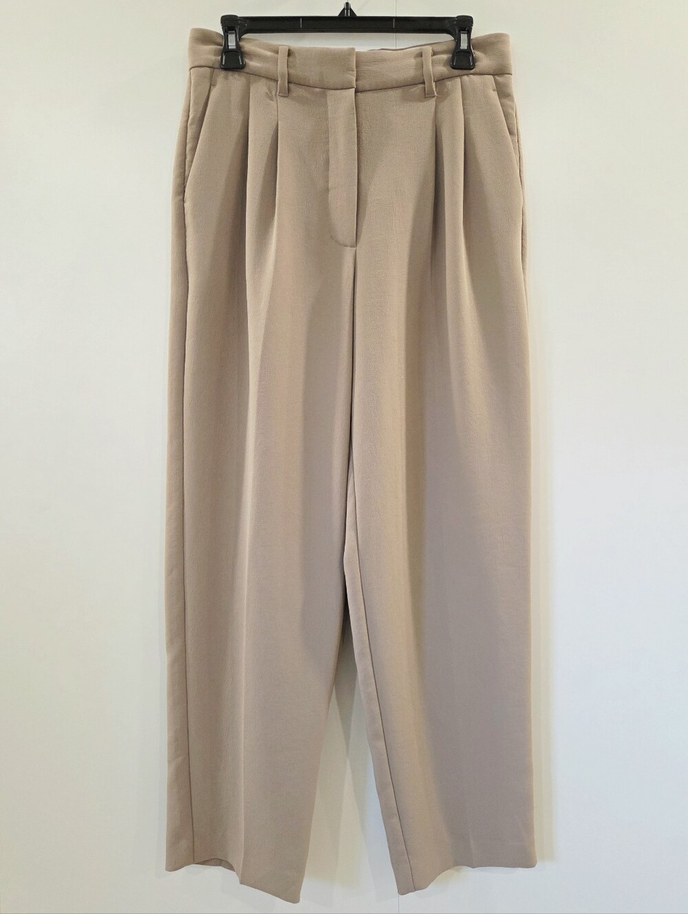 Aritzia Wilfred Carrot Pant High Rise Pleated Tapered Trousers Beige Size 8